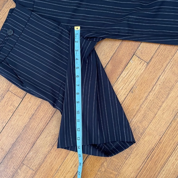 Trina Turk Pinstripe Blazer & Shorts Suit Set Made in USA Size 8 6 - Picture 14 of 16